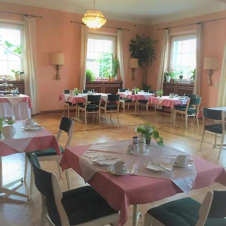 Hotel Schmidt *